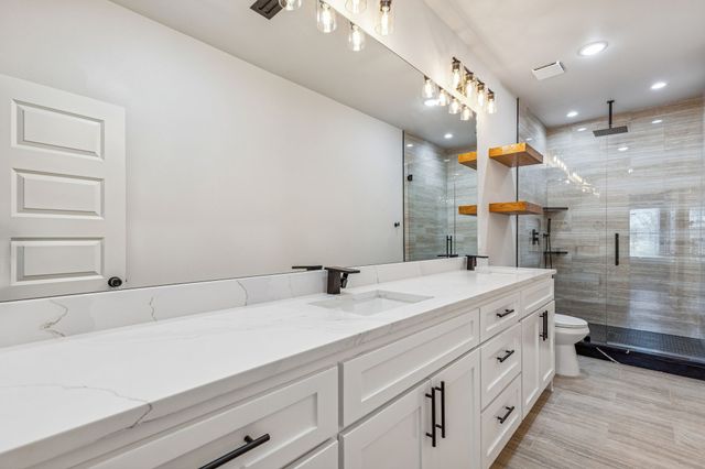 1447 Oakley Avenue, Dallas, TX 75216