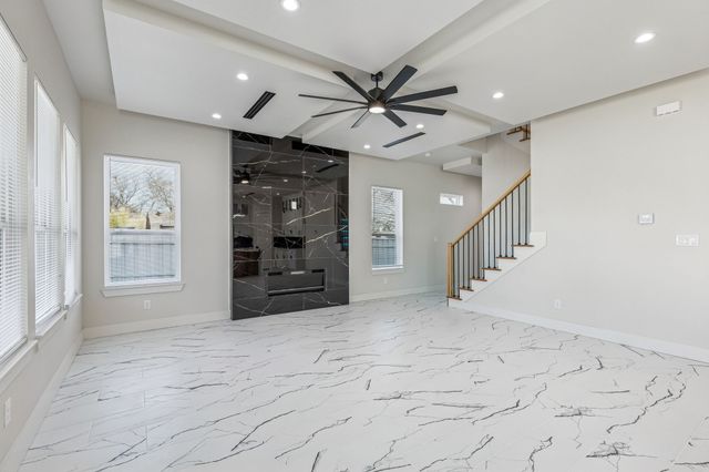 1447 Oakley Avenue, Dallas, TX 75216