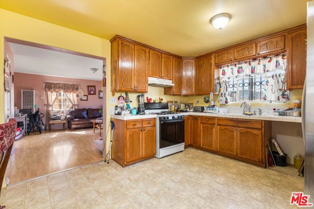 3340 Gleason Avenue, Los Angeles, CA 90063
