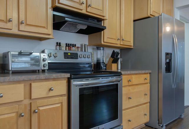 90 Fairfax Drive, Huntington, WV 25705