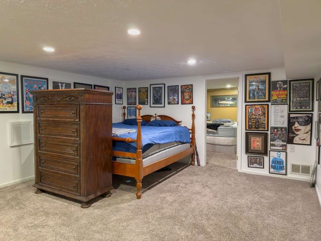 90 Fairfax Drive, Huntington, WV 25705