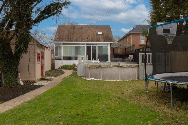 90 Fairfax Drive, Huntington, WV 25705