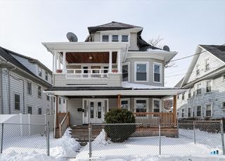 695 697 Laurel Avenue, Bridgeport, CT 06604