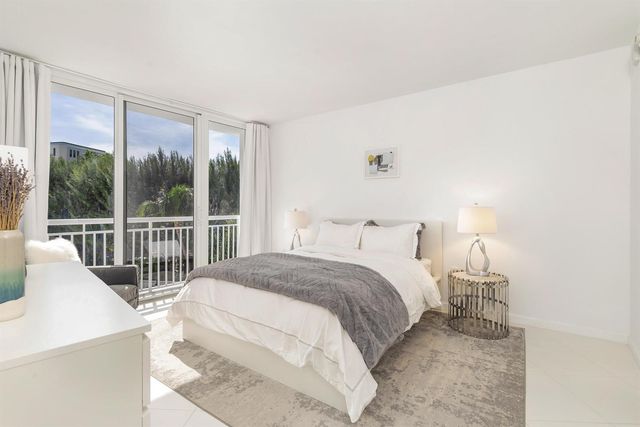 2780 S Ocean Boulevard 311, Palm Beach, FL 33480