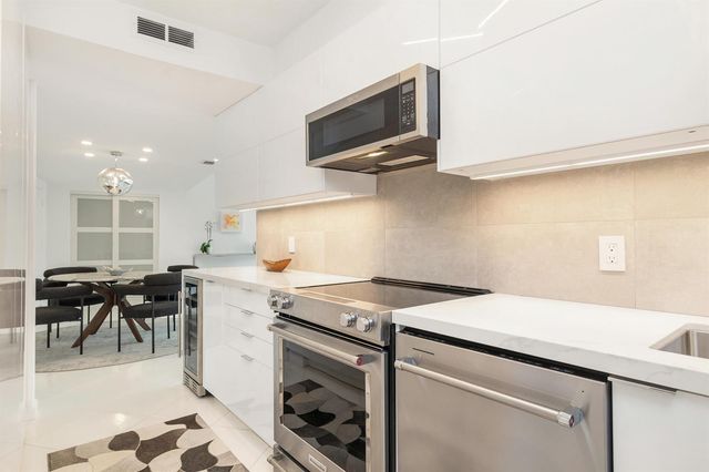 2780 S Ocean Boulevard 311, Palm Beach, FL 33480