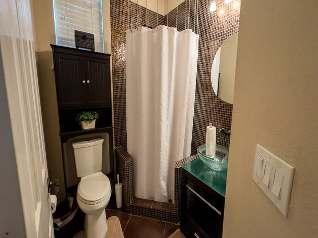 2700 Crater Lake Lane, Denton, TX 76210