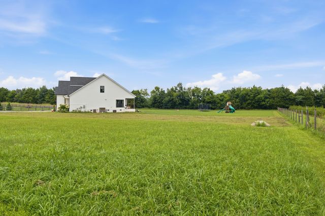 2408 J D Todd Road, Murfreesboro, TN 37129