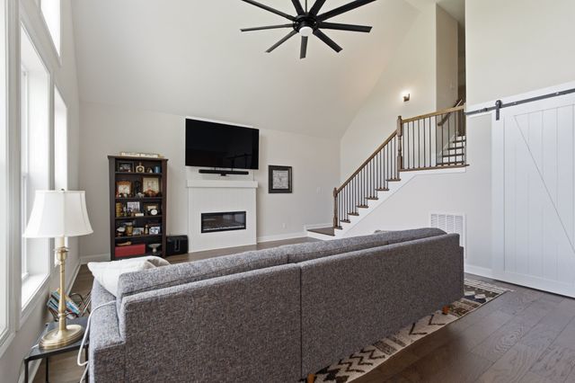 2408 J D Todd Road, Murfreesboro, TN 37129