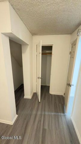 3134 6th Avenue 1, Troy, NY 12180