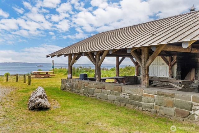 193 Plute Road, Nordland, WA 98358