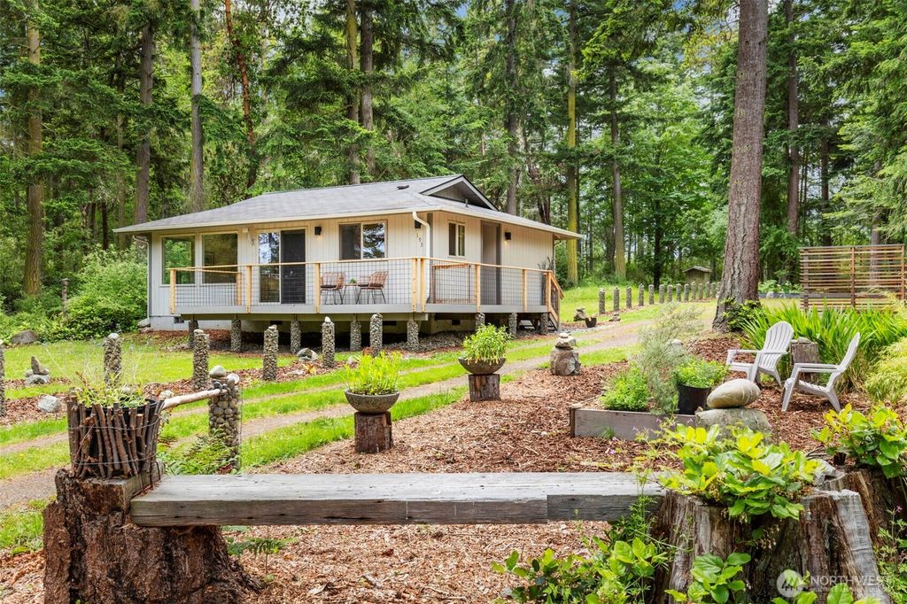 193 Plute Road, Nordland, WA 98358
