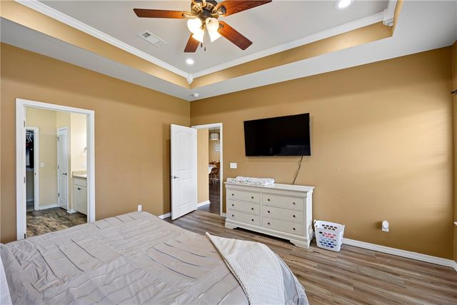 220 Ashford Drive, Russellville, AR 72802