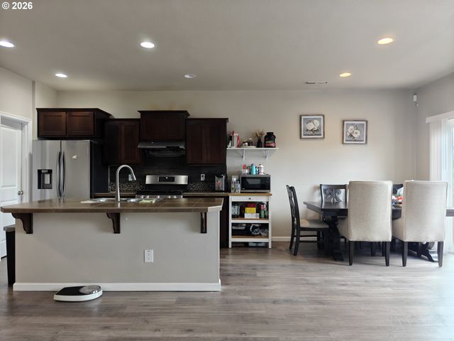 15920 Se STARLING Ct, Clackamas, OR 97015