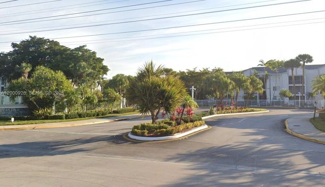 5654 Rock Island Rd 227, Tamarac, FL 33319