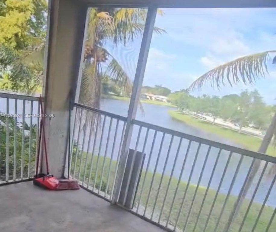 5654 Rock Island Rd 227, Tamarac, FL 33319
