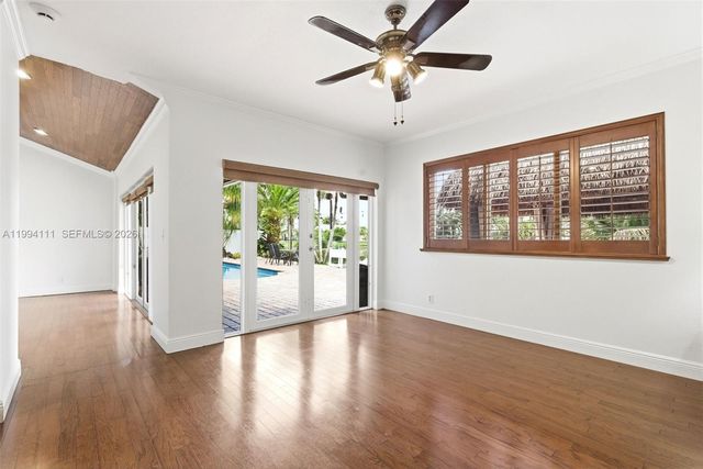 10227 SW 49th Ct, Cooper City, FL 33328