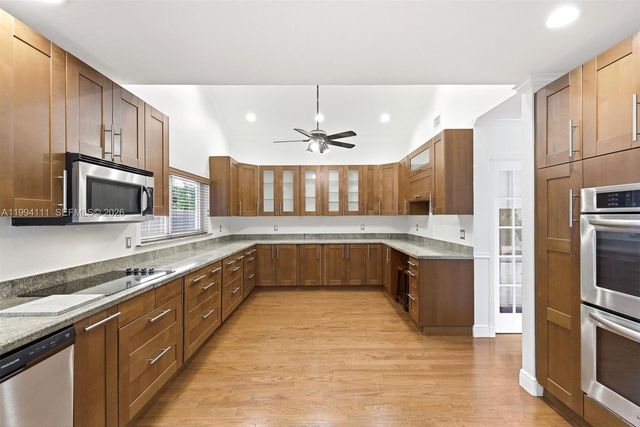 10227 SW 49th Ct, Cooper City, FL 33328