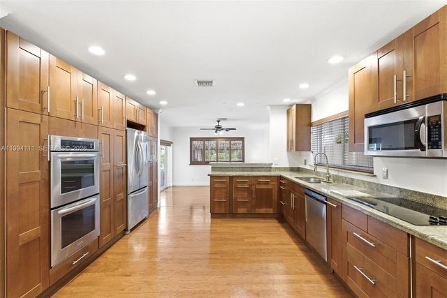 10227 SW 49th Ct, Cooper City, FL 33328
