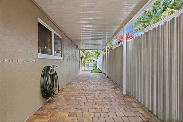 10227 SW 49th Ct, Cooper City, FL 33328