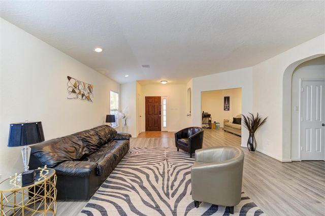 16211 Peach Bluff Lane, Cypress, TX 77429