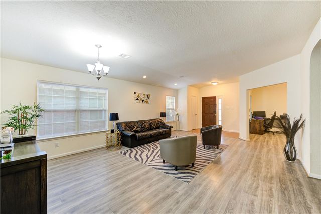 16211 Peach Bluff Lane, Cypress, TX 77429