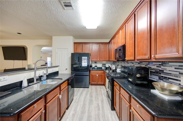 16211 Peach Bluff Lane, Cypress, TX 77429