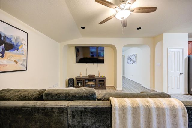 16211 Peach Bluff Lane, Cypress, TX 77429