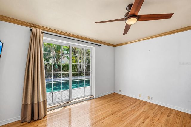 206 17TH AVENUE NE, St Petersburg, FL 33704