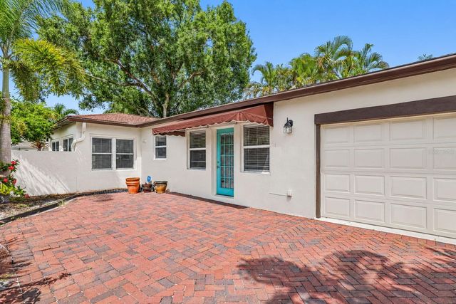 206 17TH AVENUE NE, St Petersburg, FL 33704