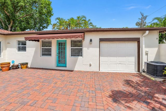 206 17TH AVENUE NE, St Petersburg, FL 33704