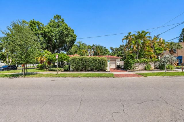 206 17TH AVENUE NE, St Petersburg, FL 33704