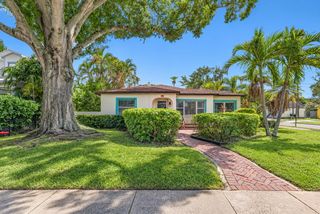 206 17TH AVENUE NE, St Petersburg, FL 33704