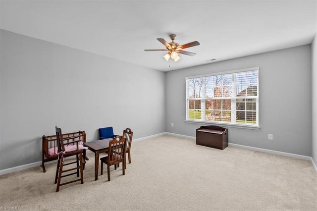 5528 Autumn Harvest Drive, Kernersville, NC 27284