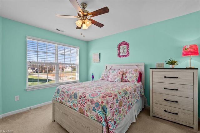 5528 Autumn Harvest Drive, Kernersville, NC 27284