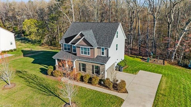 5528 Autumn Harvest Drive, Kernersville, NC 27284