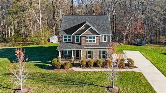 5528 Autumn Harvest Drive, Kernersville, NC 27284