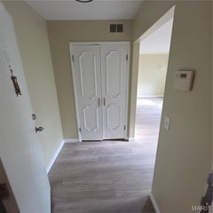 6670 Chesapeake Drive D, Florissant, MO 63033
