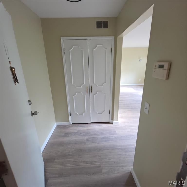 6670 Chesapeake Drive D, Florissant, MO 63033