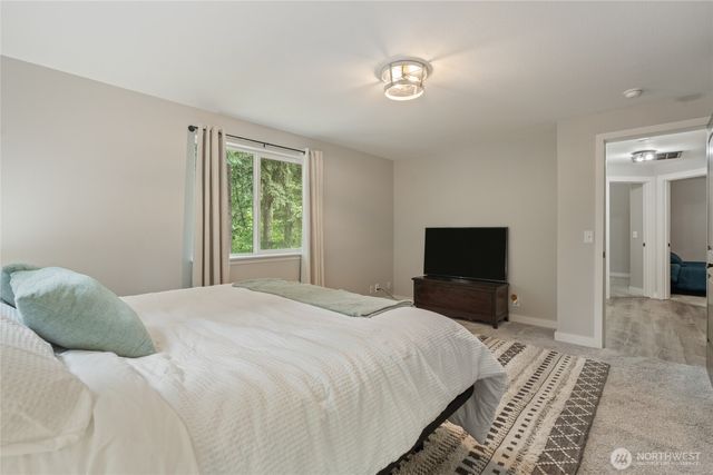 22328 Autumnwood Court SE, Yelm, WA 98597