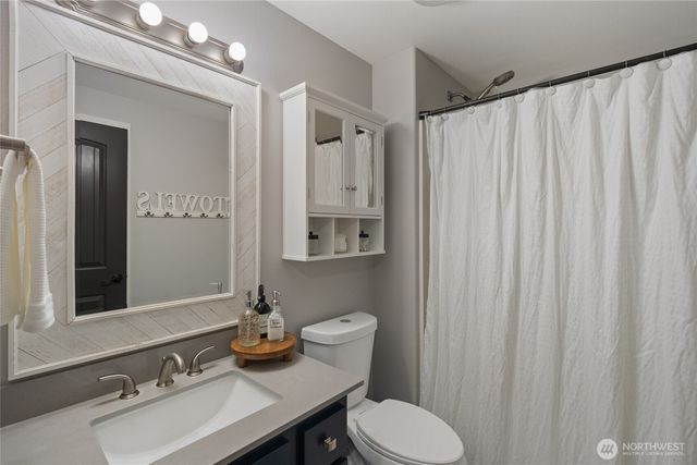 22328 Autumnwood Court SE, Yelm, WA 98597