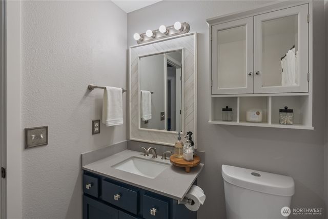 22328 Autumnwood Court SE, Yelm, WA 98597