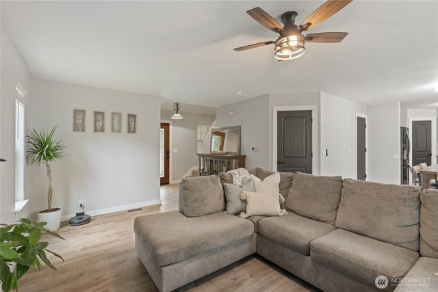 22328 Autumnwood Court SE, Yelm, WA 98597