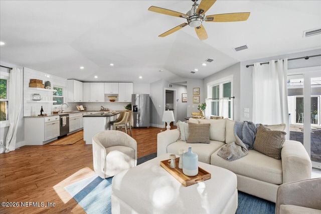 830 HAGLER Drive, Neptune Beach, FL 32266