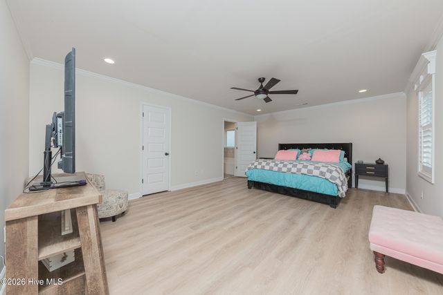 101 Kings Harbor Drive, Holly Ridge, NC 28445