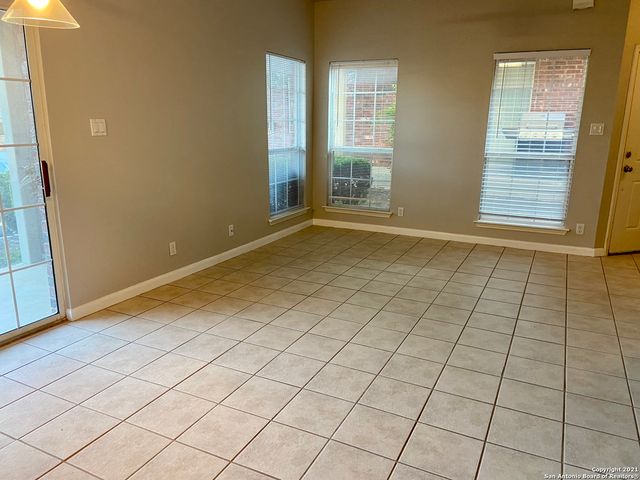 40 CHAPEL HILL CIR, San Antonio, TX 78240