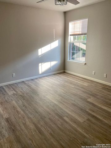 40 CHAPEL HILL CIR, San Antonio, TX 78240