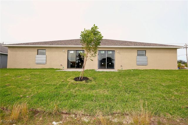 613 SE 6th TER, Cape Coral, FL 33990