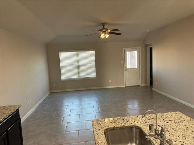 2128 Del Mar Drive, Texas City, TX 77568