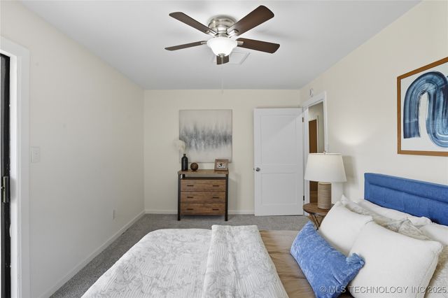 402 N Lincoln Avenue, Wagoner, OK 74467