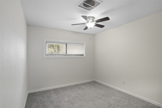 402 N Lincoln Avenue, Wagoner, OK 74467